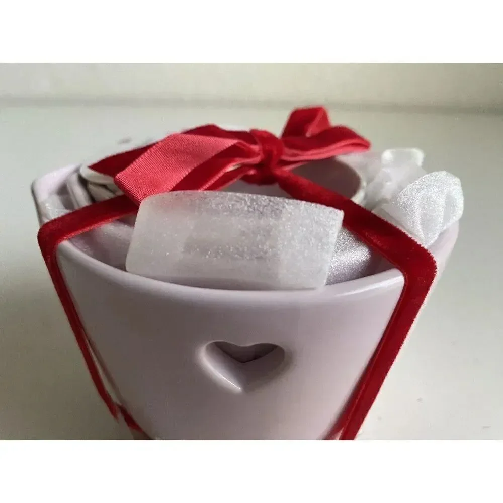 Set Of 4 Rae Dunn VALENTINE PINK Measuring Cups With Heart Cutout‎ Ceramic NEW